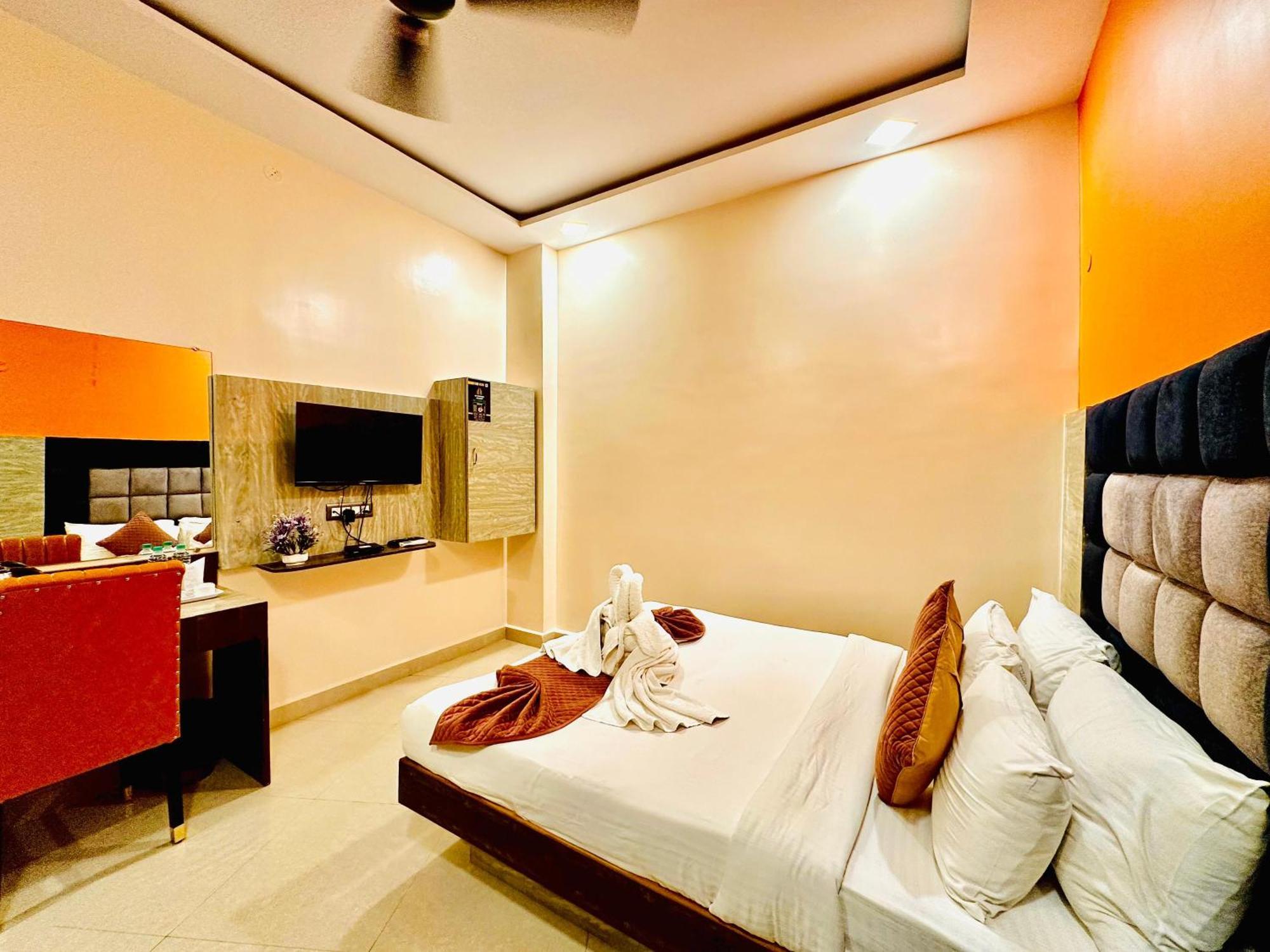 Hotel Sky International- Airport Zone Hyderabad Шамшабад Экстерьер фото