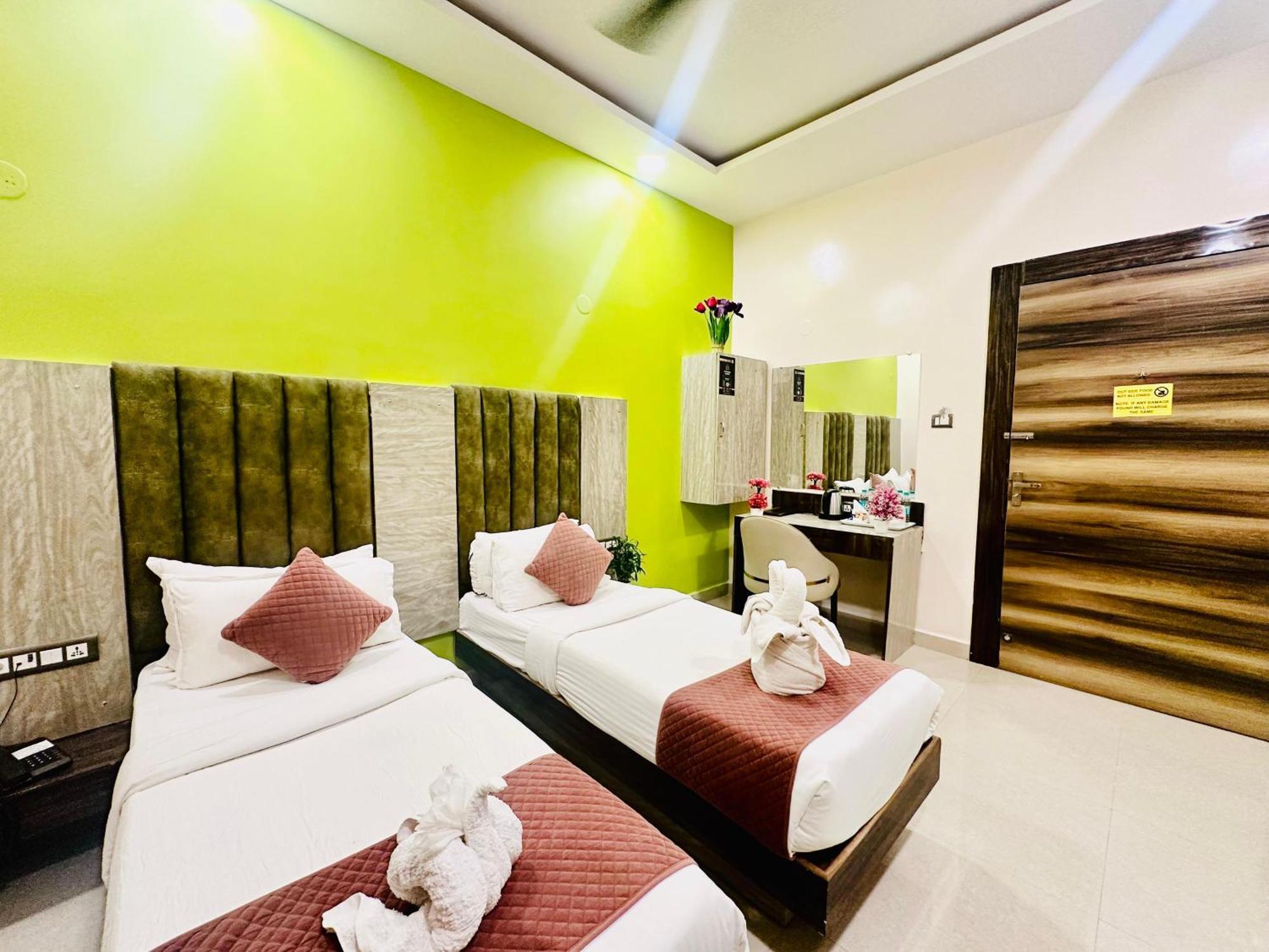 Hotel Sky International- Airport Zone Hyderabad Шамшабад Экстерьер фото